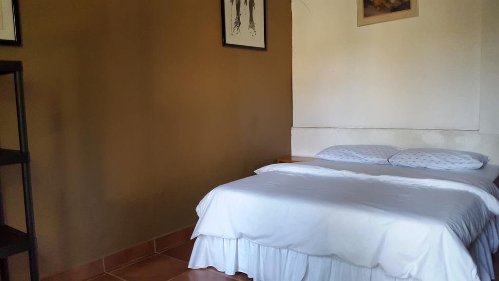 יוהנסבורג Accoustix Backpackers Hostel מראה חיצוני תמונה
